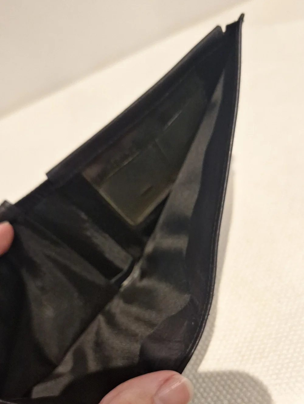 Men's Black Soft Nappa Leather Bi-Fold Wallet - Classic Card Holder